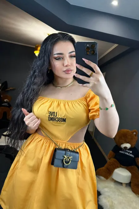 Рокля Bety